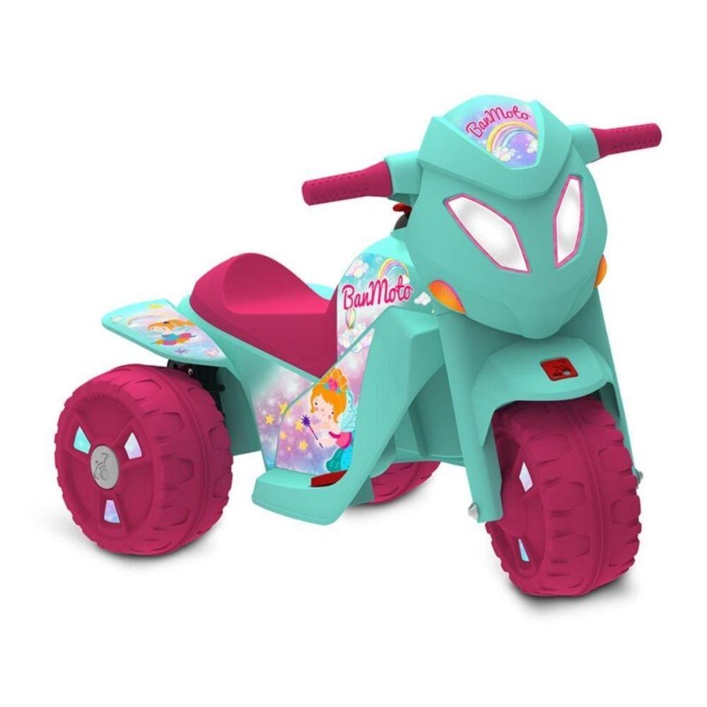 Moto motorizada menina
