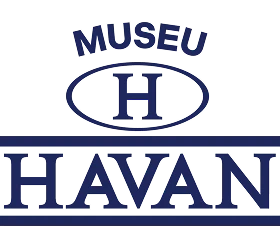 Logo do Museu Havan na cor azul, espaço inaugurado em comemoração aos 40 anos da empresa em Brusque, SC